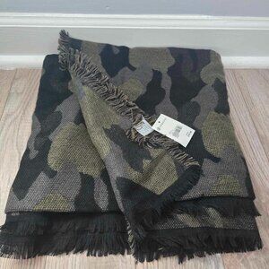 Oversided Camo Scarf- NWT